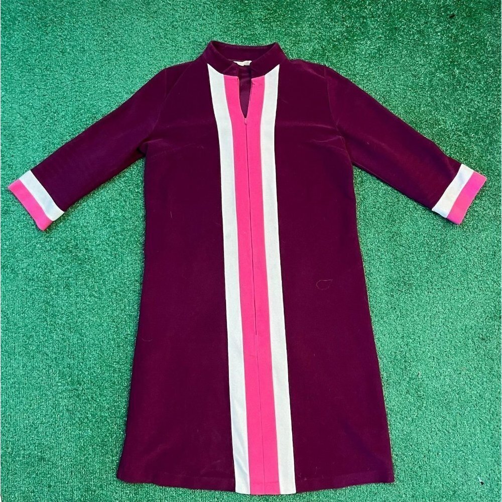 Vanity Fair Plum Dress Robe with Pink and White Trim